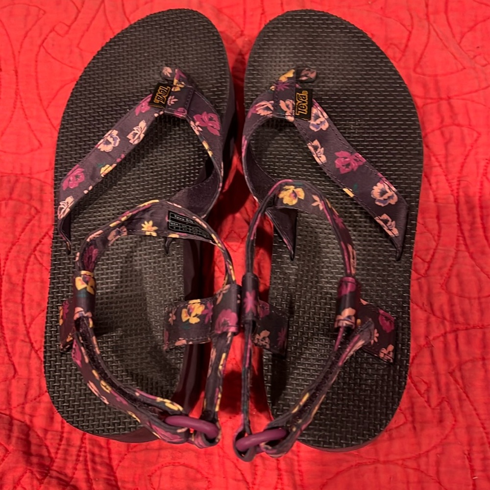 Teva women’s platform flatform size 8